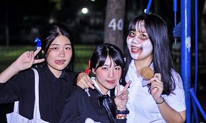 Vietnamese students at Nguyen Huu Cau High School in Halloween