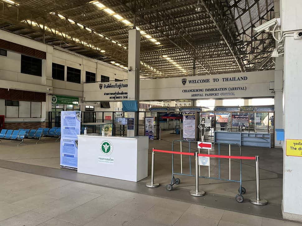 Chiang Khong immigration arrival